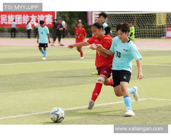 新疆的足球明星们与家乡的故事交织在一起的传奇人生