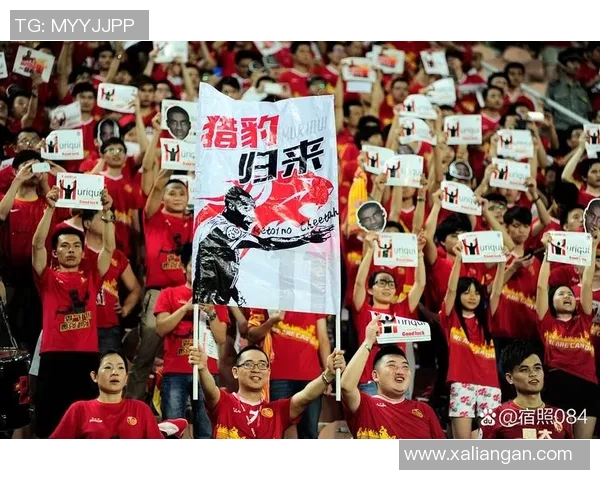 足球明星齐聚搞笑综艺大赛欢乐不断笑声连连引爆全场精彩瞬间